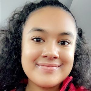 Meet your Posher, Alalicia